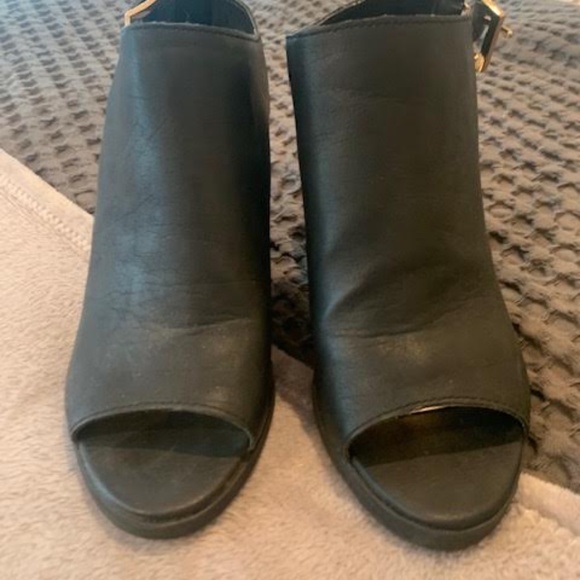 Rampage Peep toe leather sandals for Fall Size 6.5 - Picture 2 of 2